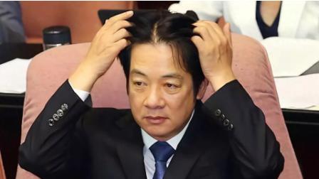 赖清德天塌了！
 
美军上将罗纳德克拉克警告：解放军正在大量的囤积弹药，预计今年