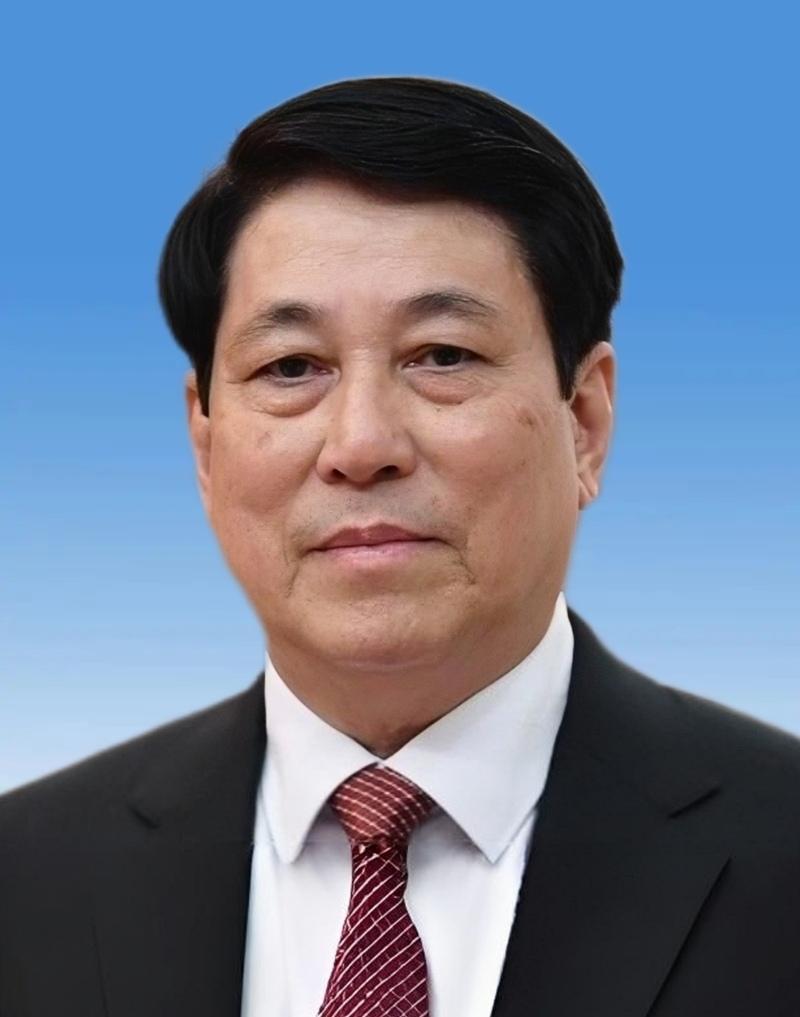 梁强落幕！越南一个时代的结束。

实际上，梁强的落幕与范明政的退休有很大的不同。