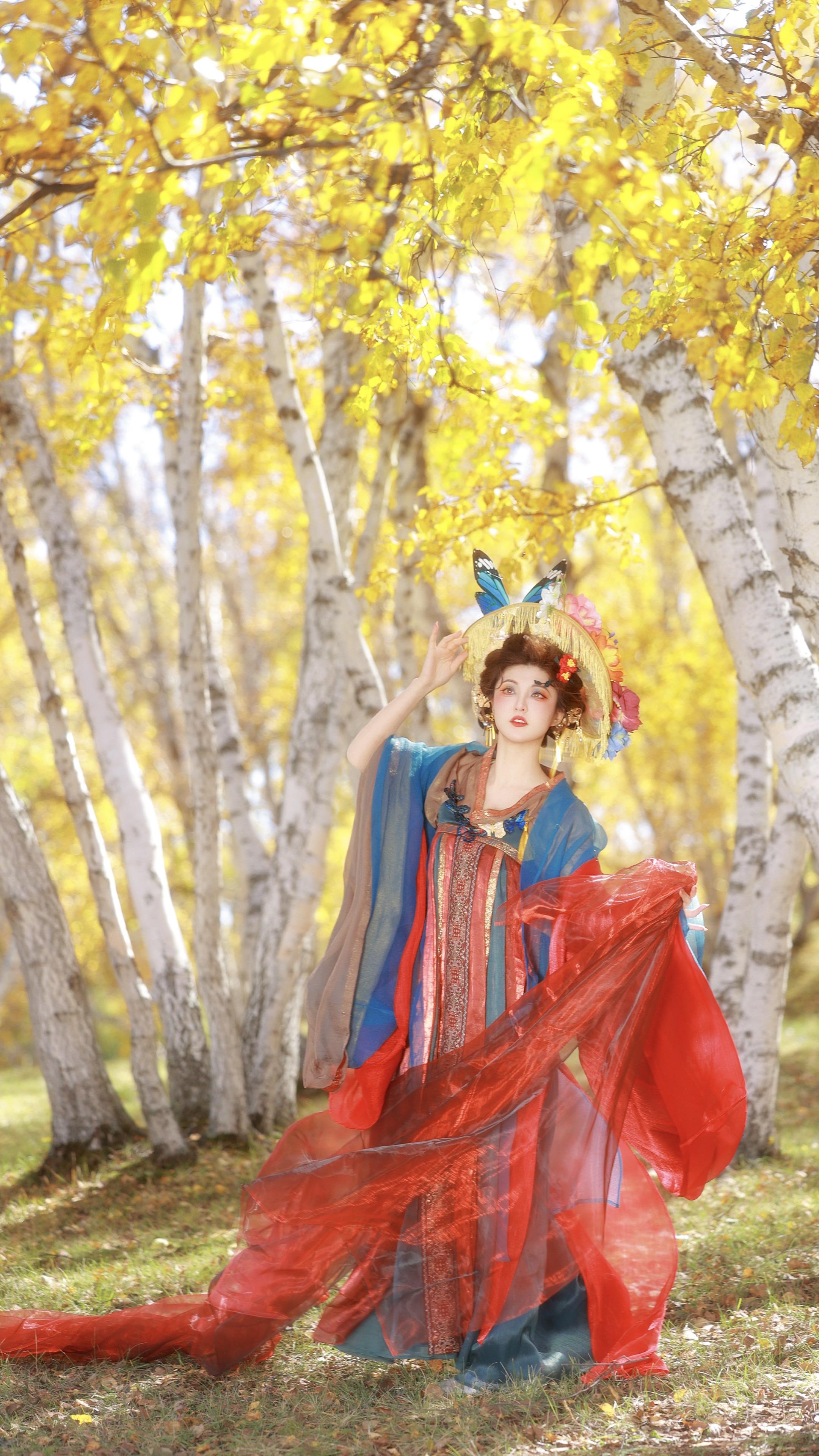 你瞧，是金灿烂的秋啊🍂。