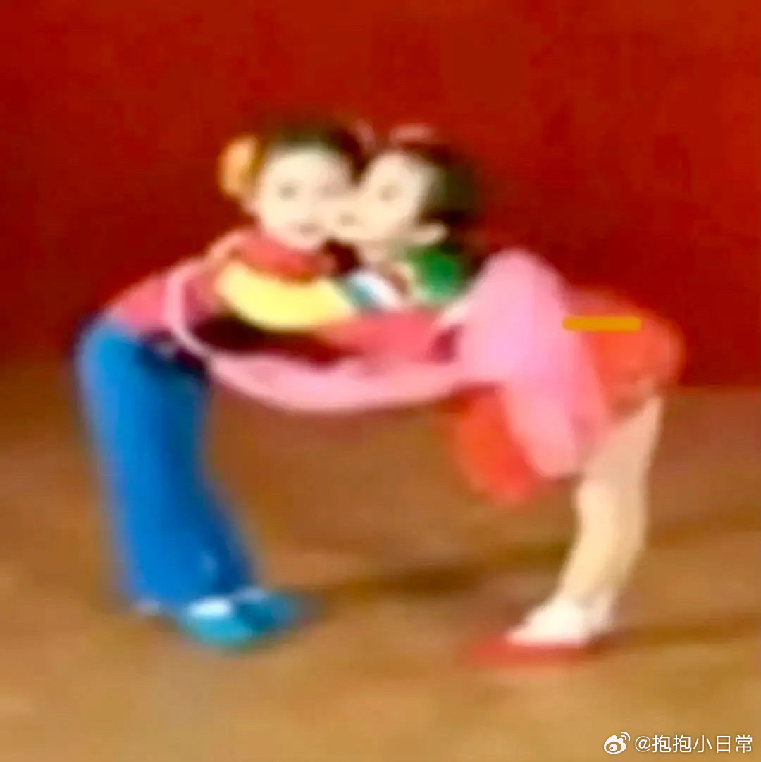 全国新手妈妈统一的夜晚状态 以前是沾床就睡的人，现在变成了自带生物钟的闹钟，定点