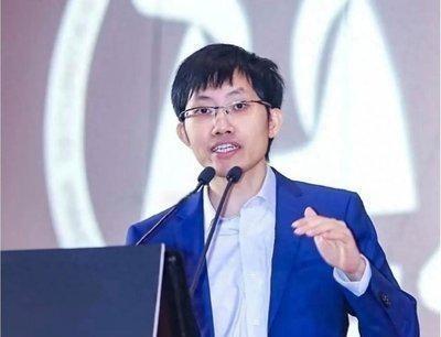 DeepSeek创始人梁文锋关于创新与模仿差距的断言，如今被进一步印证。不仅体现