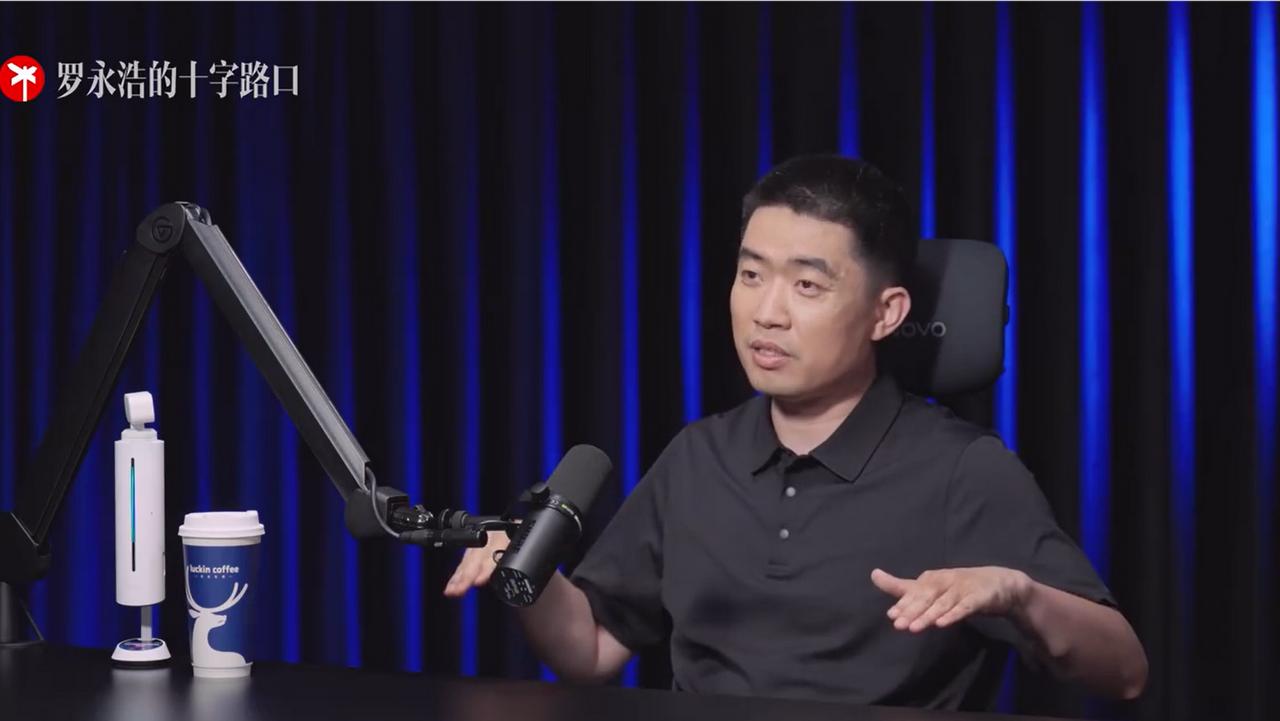 新势力车企的终点是模仿特斯拉？

理想汽车CEO李想在与罗永浩对话时表示，自动驾