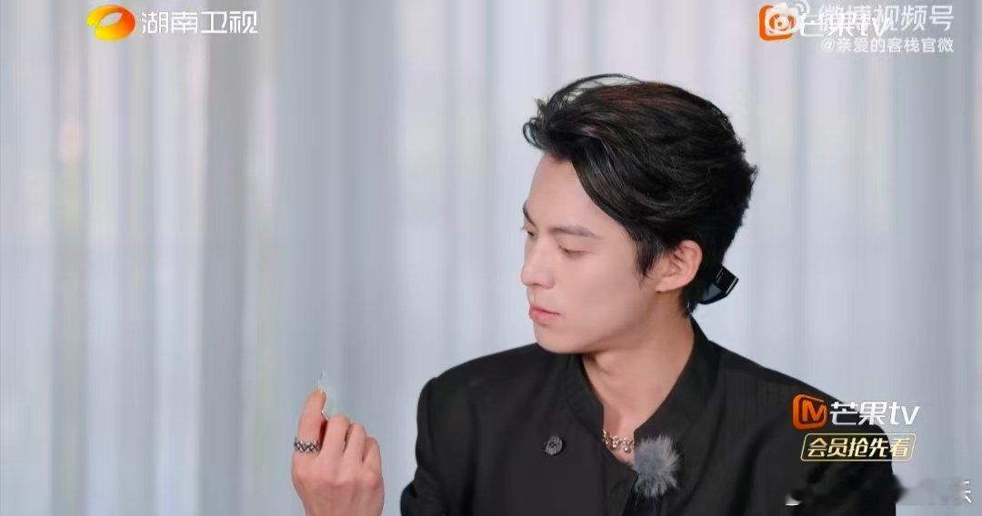 王鹤棣员工翻身做老板亲爱的客栈 马年新身份解锁！客栈老板就位，坐等棣棣高光表现！