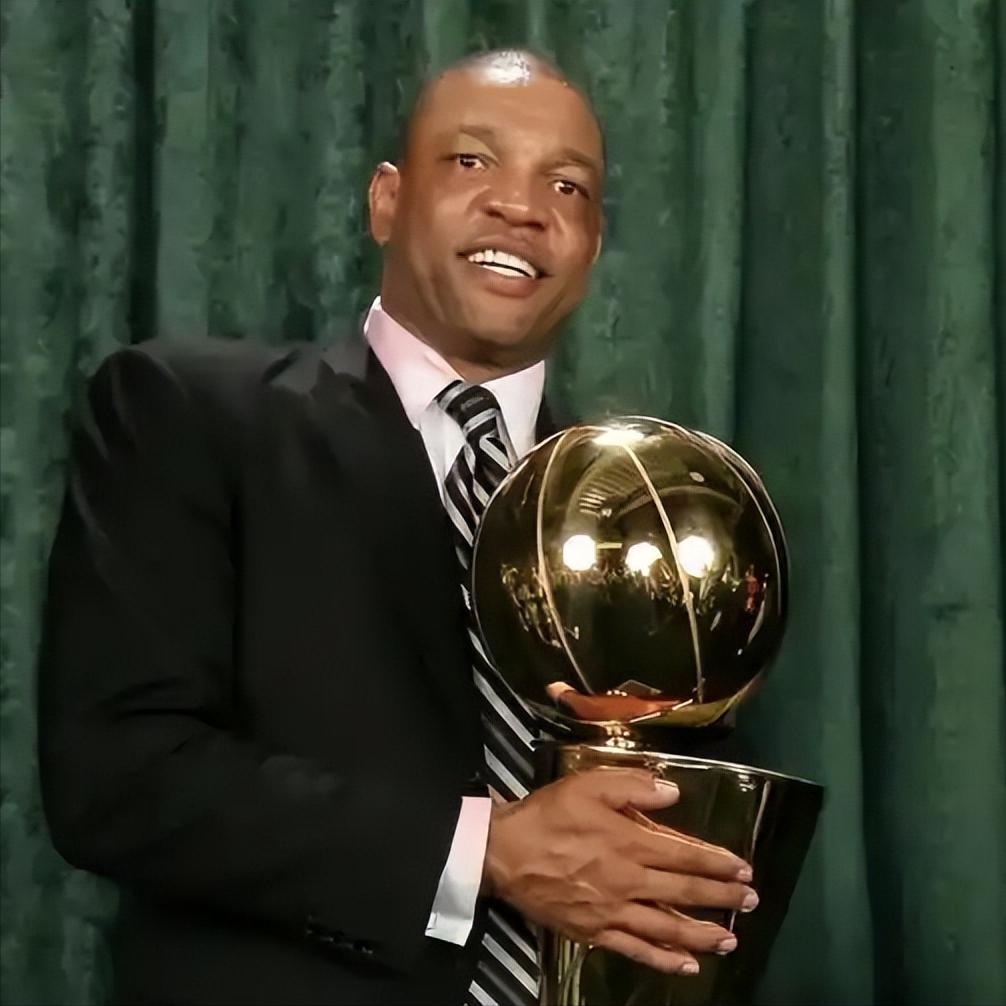 “鸡汤大师”道格·里弗斯宣布退役！

【荣誉】
🔹99-20赛季，第一个赛季执