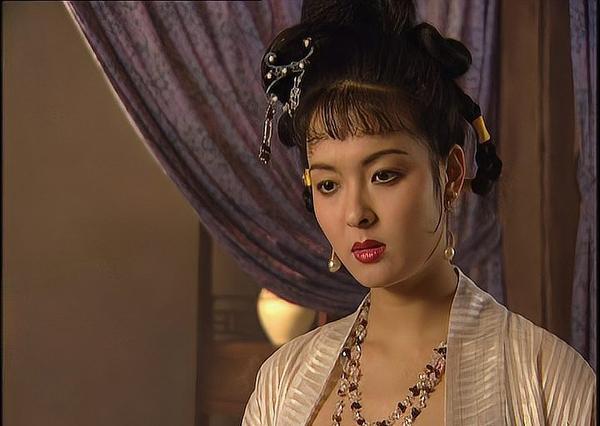 阎婆惜是一个美貌佳人，宋江为何还不喜欢他
 
你们可别被“美貌佳人”这四个字骗了