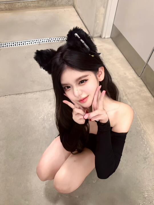 🐾