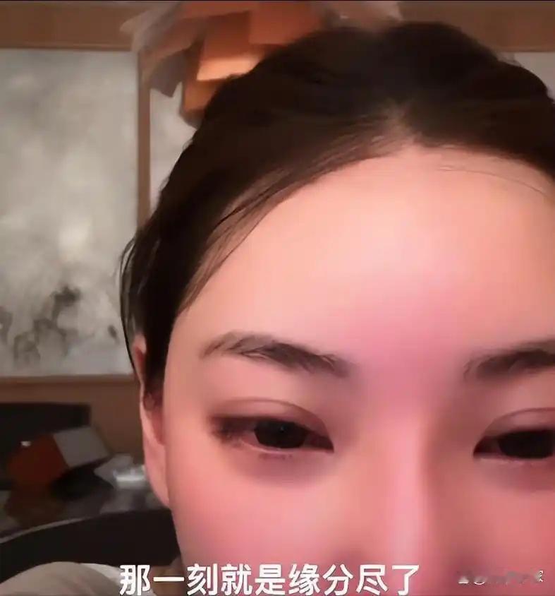 马筱梅抱着孩子跑了，汪小菲这段婚姻还是活成了上一段的样子 