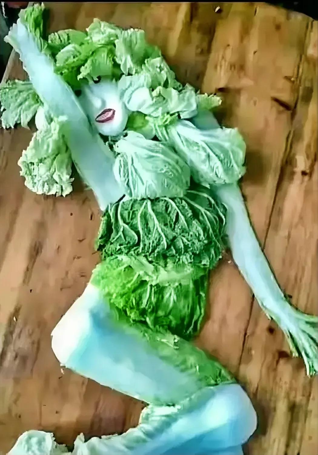 哈哈～好有才！即所谓的“大白菜丽人”也。
