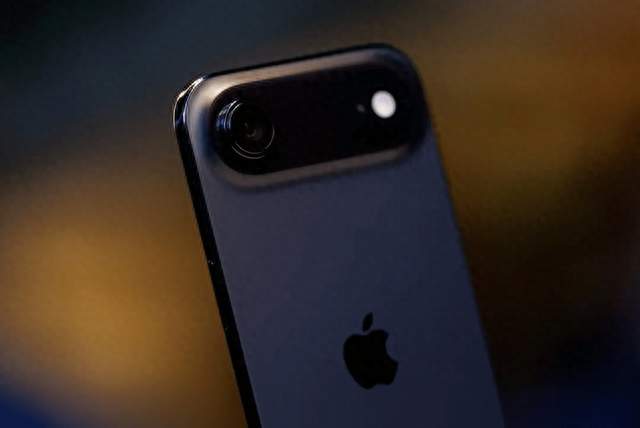 2027 春 iPhone Air2爆料，耐克旗舰店入驻懂淘