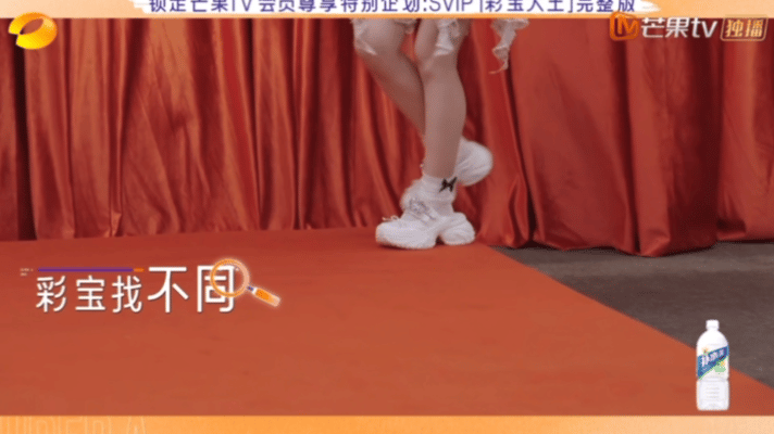浪姐汕尾捡贝汕尾风景好美，姐姐在海边玩的好开心，戴珠宝走秀真不知道该看人还是看珠