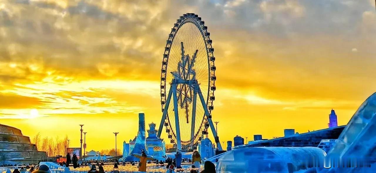 想问问那些在冰雪大世界喊退票的人，敢不敢发个抖音啥的露个脸，拿出你喊退票的勇气，