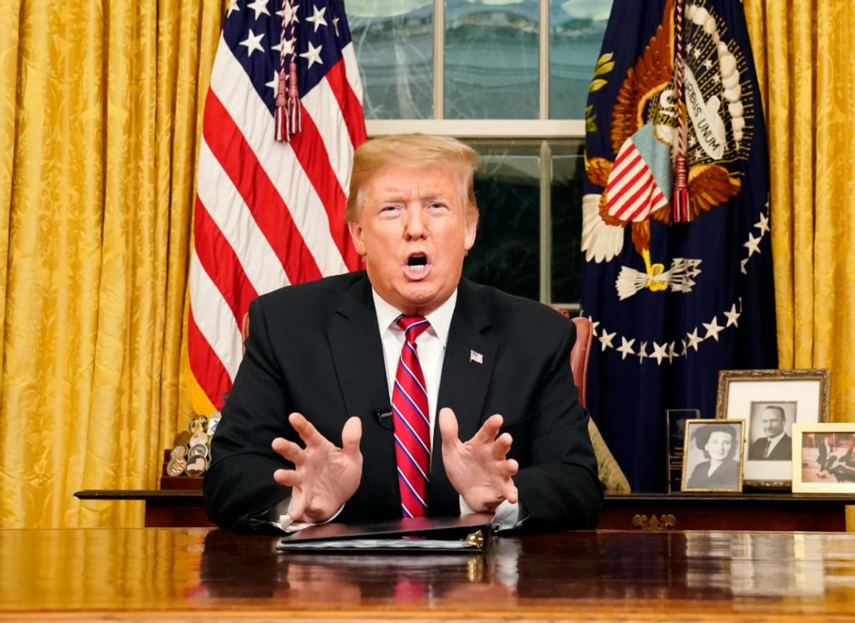 沉默24小时后，中国告示全世界，特朗普又要征新税，理由简直荒唐。美国又要对中国加