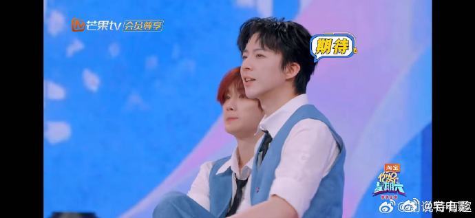 迪丽热巴陈飞宇cha了bigguy你好星期六 热巴每一个动作都干净有力量，舞台表