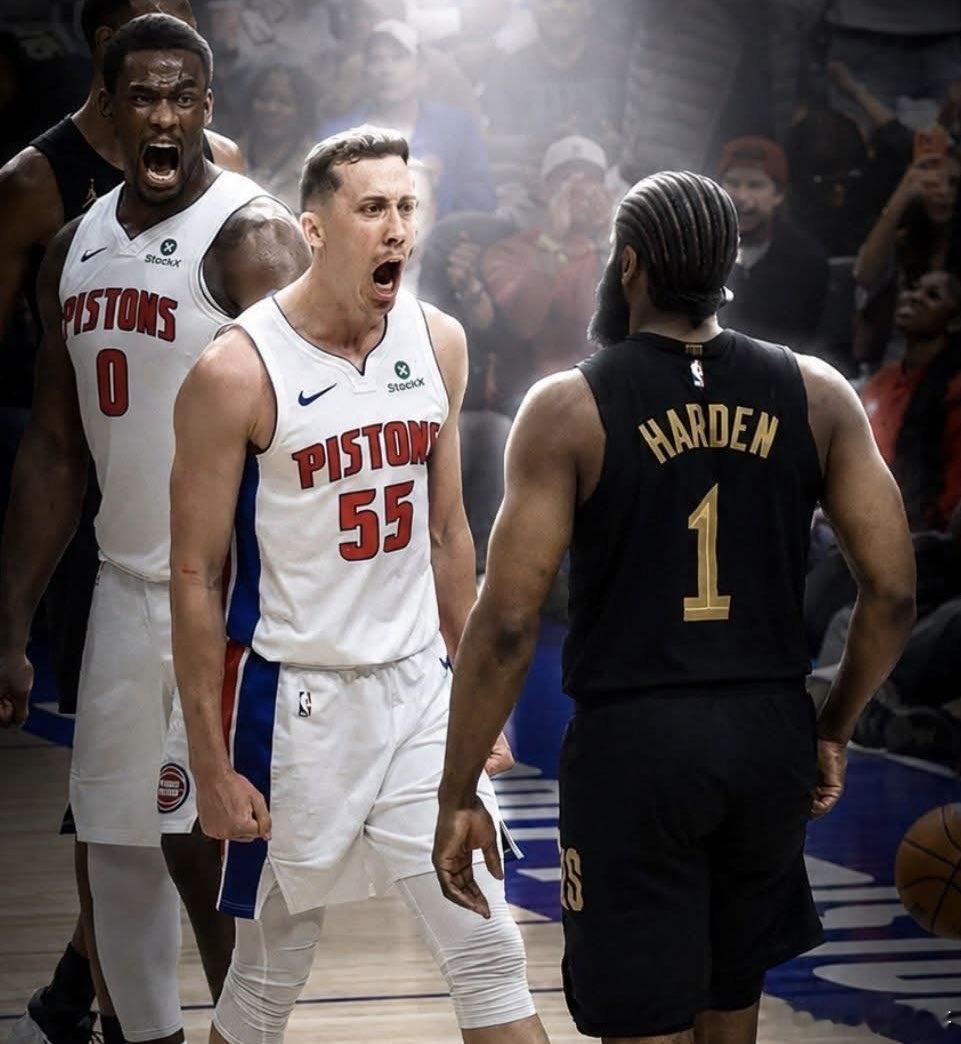 NBA 哈登在本赛季季后赛中出战了9场比赛。其中4场比赛，他的失误数超过了得分数