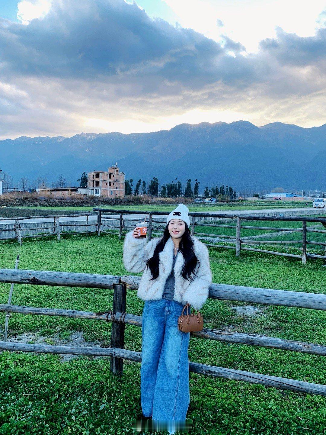 如果你在大理有一个悠闲的下午时光，那么一定要来酥肉旅行博物馆&鼹鼠咖啡，这里会有