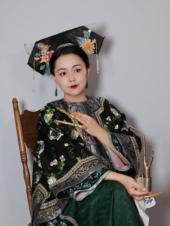 故宫同款马褂穿上身