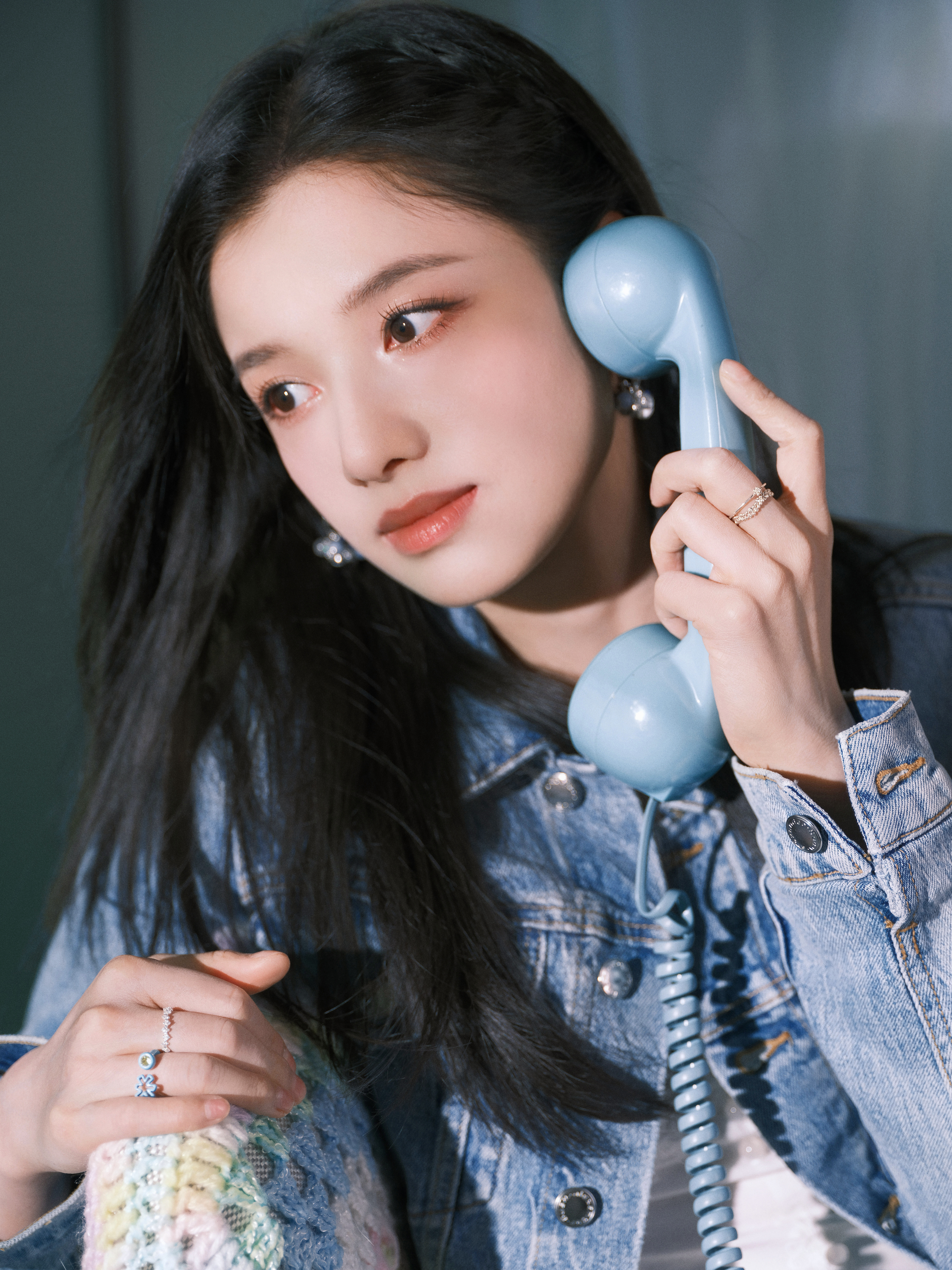 张婧仪 在复制粘贴的时代，你是手写的诗