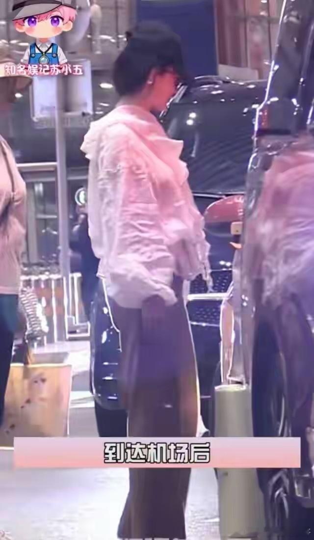 汪峰牵手森林北拍拖，小19岁女友侧脸似章子怡，10岁女儿长发飘飘！ 