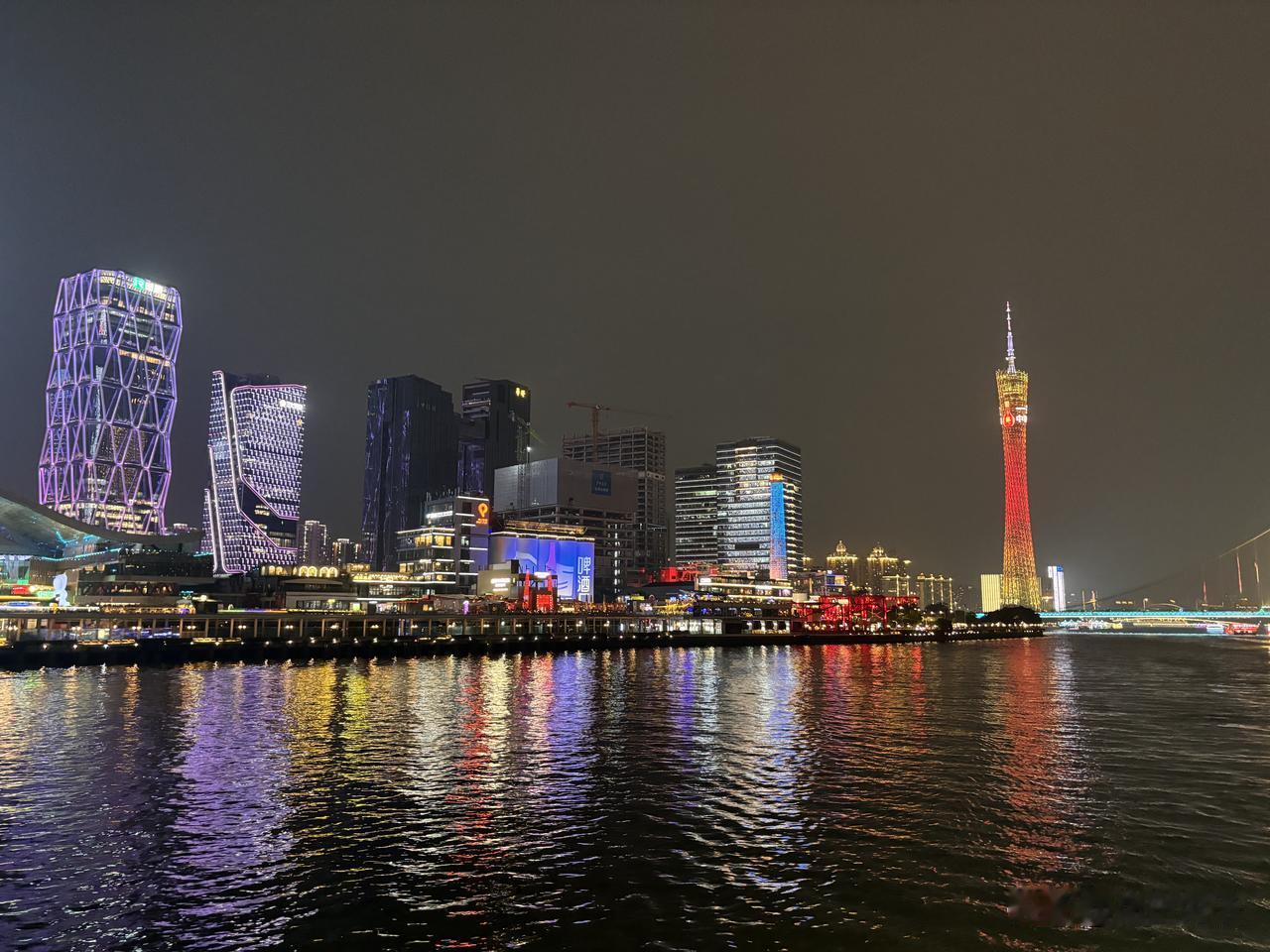 中秋前一天再次突破1200万人次，广州地铁客流上限在哪里？

9月24日广州地铁