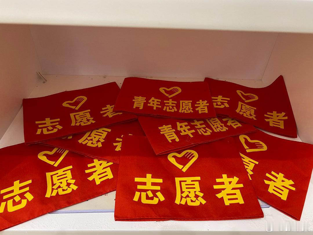 看见公益 “AI宠物治愈小游戏”上线，为青少年提供情感陪伴。科技+公益，探索志愿