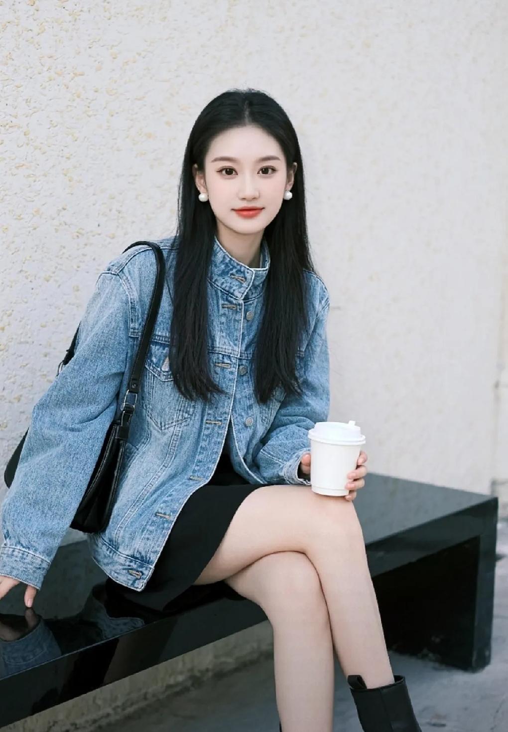 这就是农村姑娘，谁娶到，都是天大的福气
 
这就是咱们农村长大的女孩，没有浮夸的