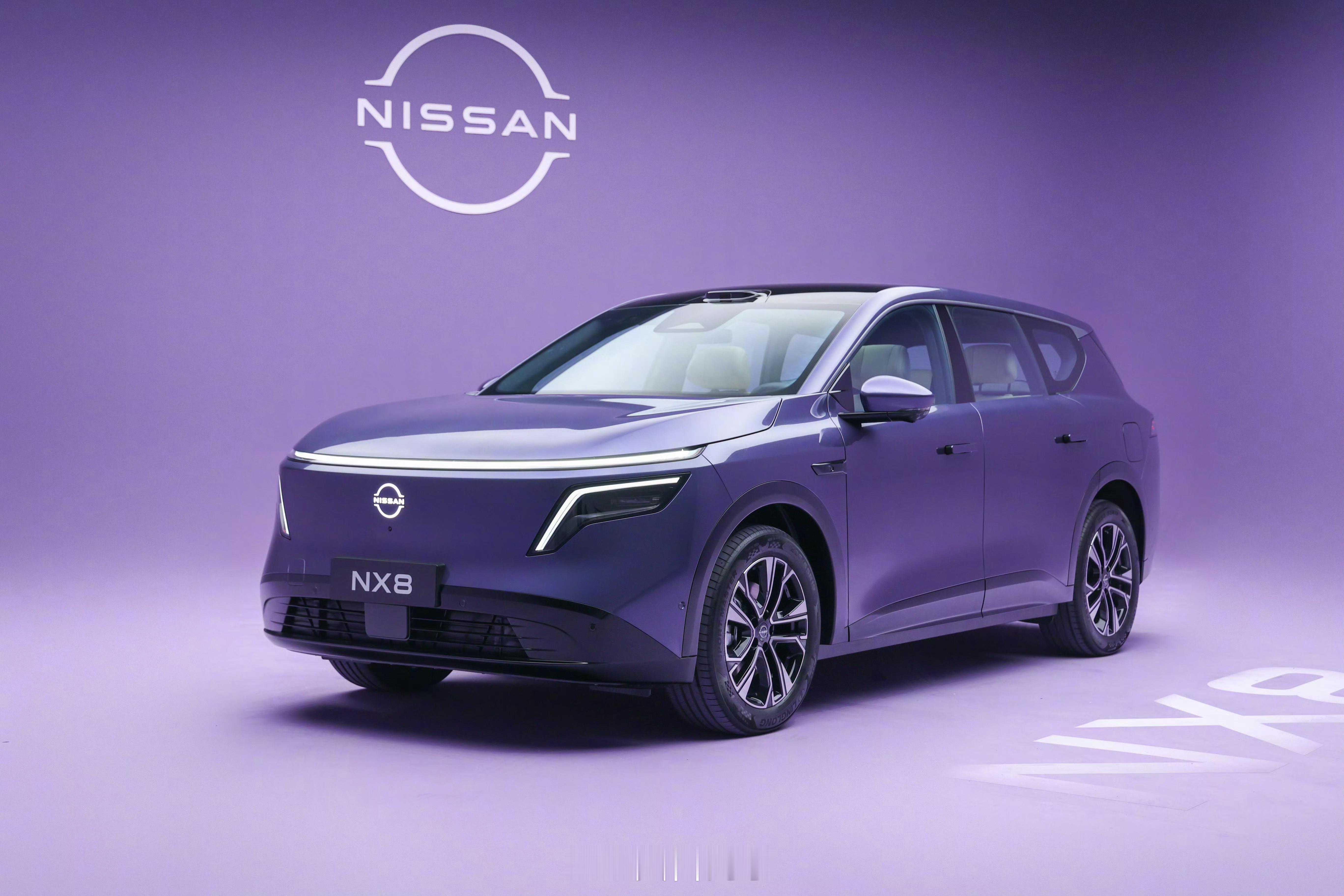 NX8告别老三样拥抱AI新五件这个话题挺有意思！老三样？什么是老三样？看了一下，