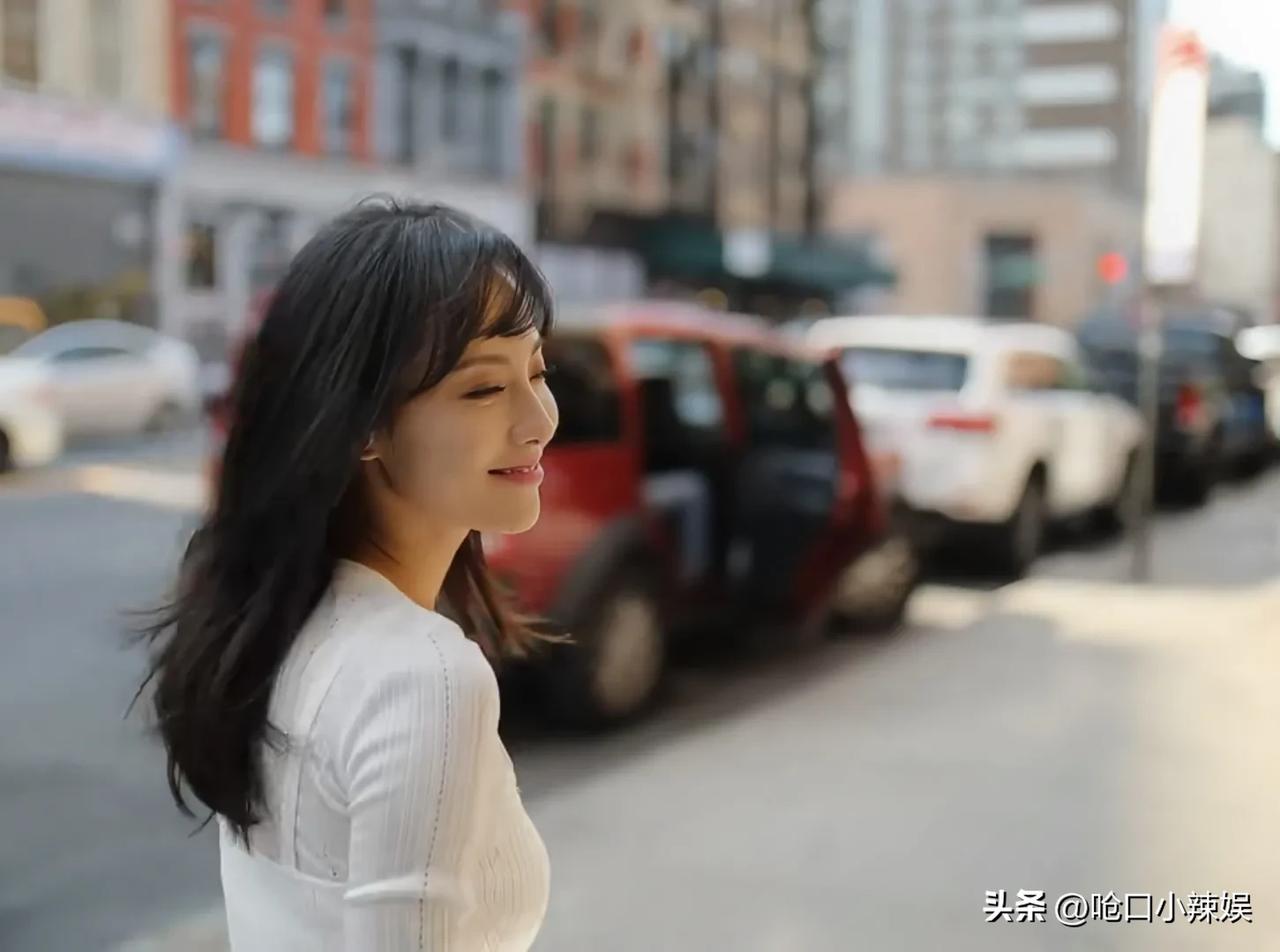 原相机下的张嘉倪

脸在江山在！她仍然那么精致那么美，动态看着更有氛围感，不知道