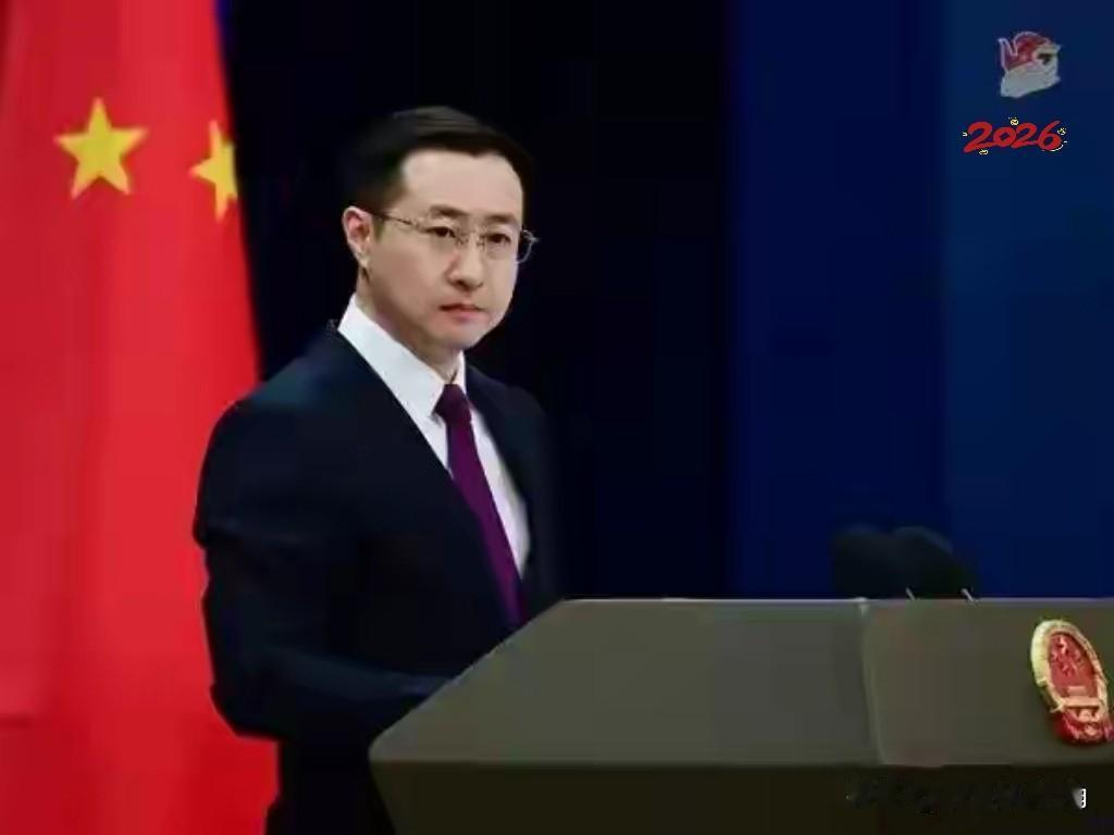 扣押60个小时！
整整两天半，关在小黑屋里轮番盘查。
 
这不是谍战片，是咱们企