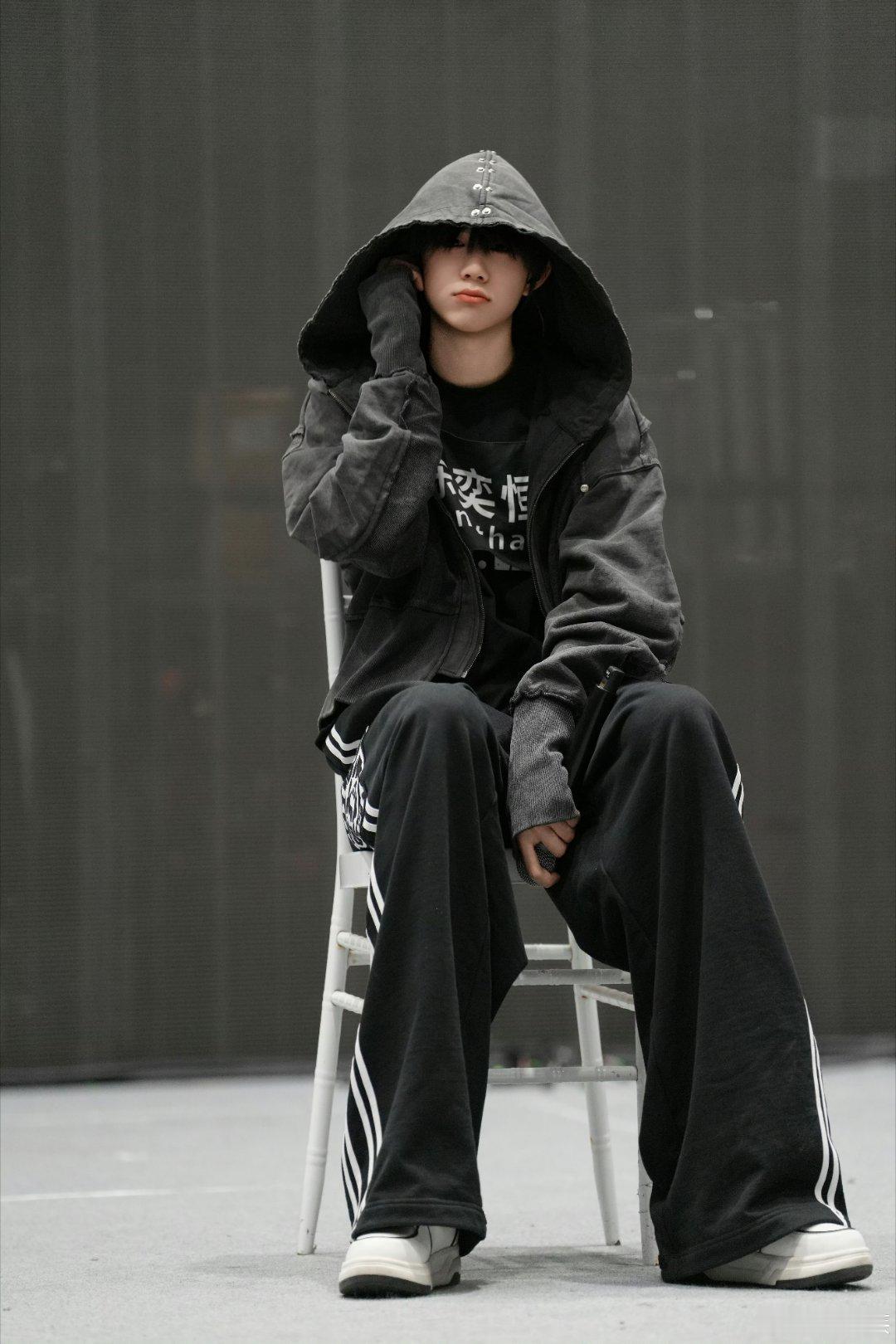 【TF四代】TF四代荣耀之战彩排花絮照📸📸王橹杰〡张桂源〡杨博文〡陈奕恒〡左