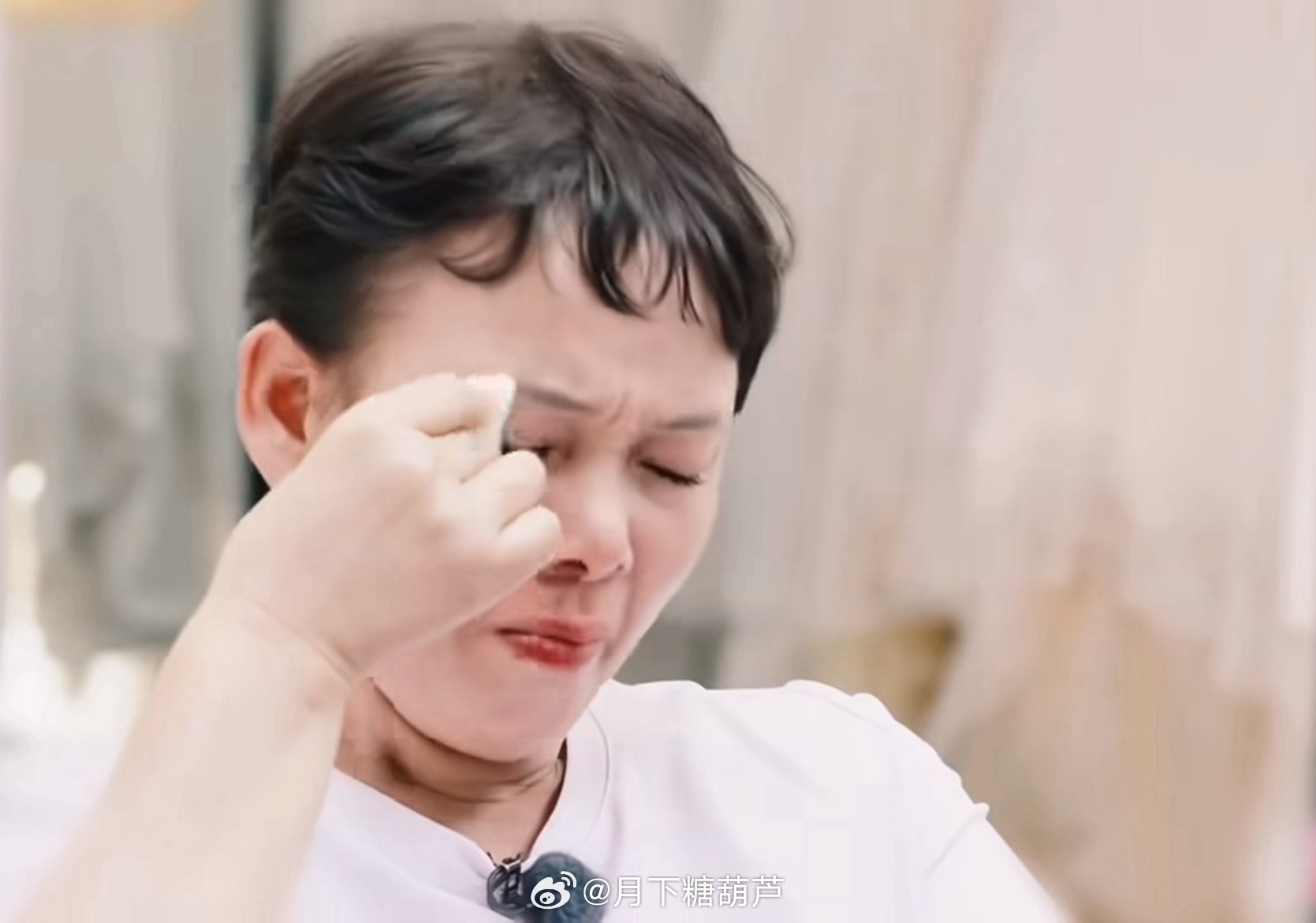 外婆去世妈妈没告诉陈瑶妈妈选择隐瞒，或许是怕突如其来的悲痛压垮了陈瑶，影响她的学