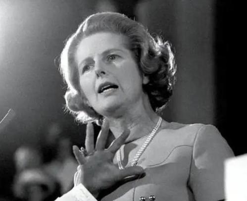 撒切尔夫人在一次演讲中提起中国：“你们根本不用担心中国，因为中国在未来几十年，甚