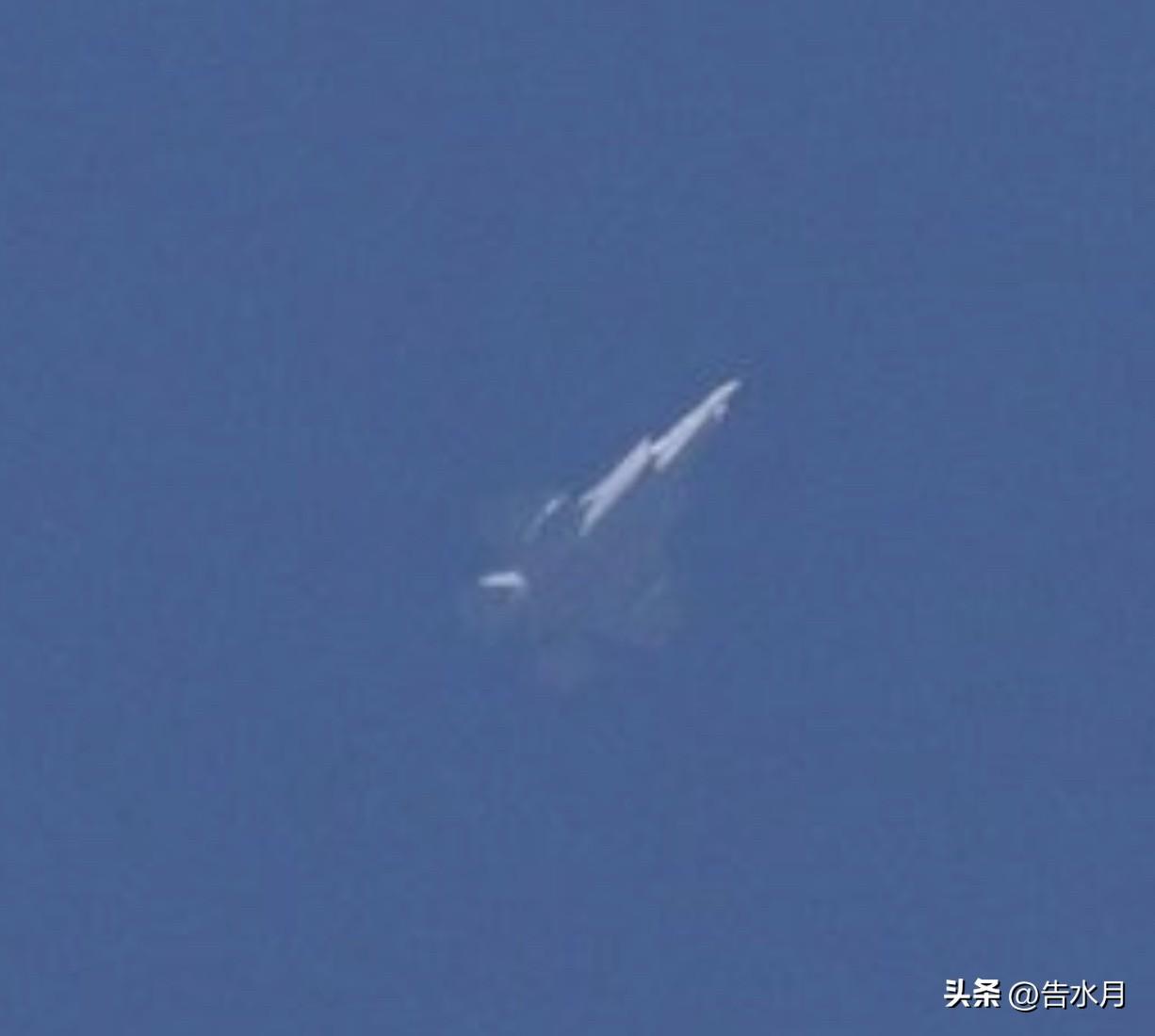 以色列的F35甚至是外挂模式出击，伊朗失去防空能力后以色列的隐身飞机甚至都没有隐