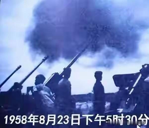 想不到吧！
湾湾上下都在纪念“823”，包括赖清德、郑丽文都去了金门，卢秀燕甚至