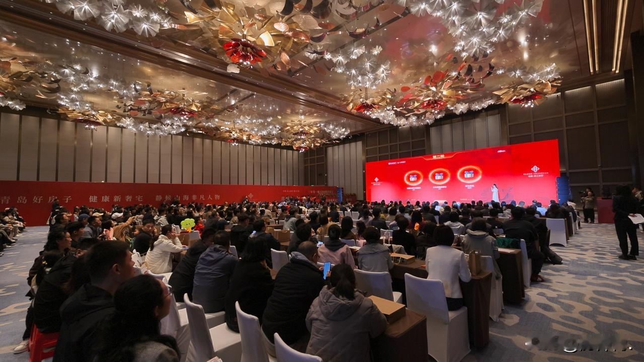 3月、4月，青岛小阳春，天气转暖，市场活跃起来了。

本周末，市区楼市的焦点当然