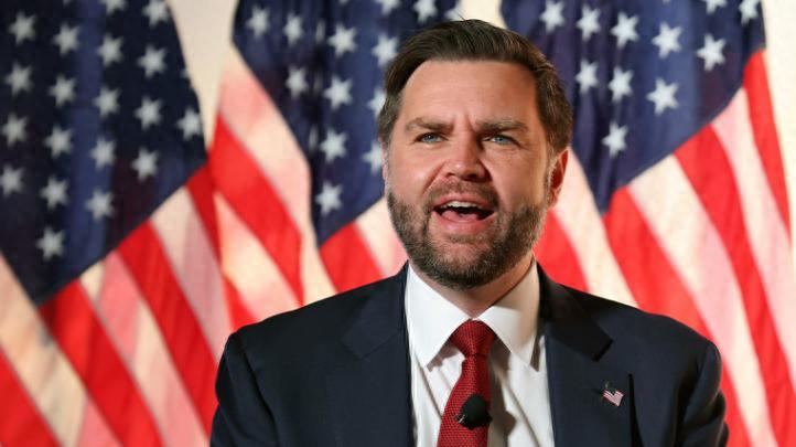 马斯克放猛料：力挺万斯 2028 大选接替特朗普当总统.

马斯克在德州的一场闭