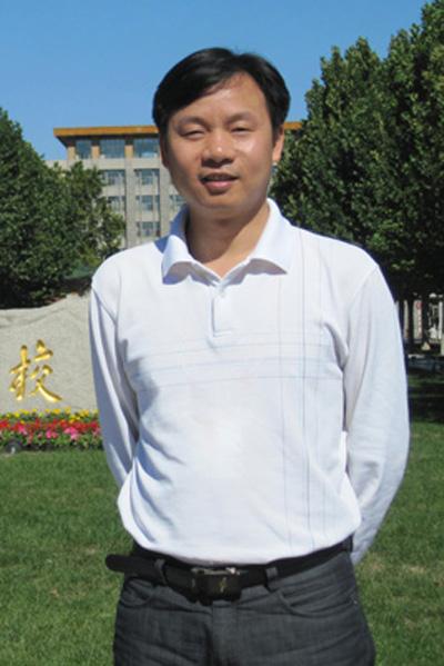 湖南文理学院原校长龙献忠的事，弄清了

这位看来真是不执行制度呀！

大搞“一言