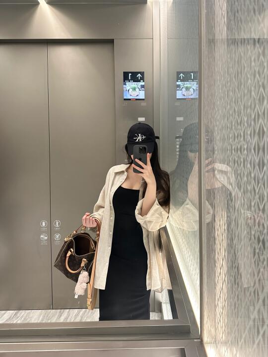 舒适早八穿搭