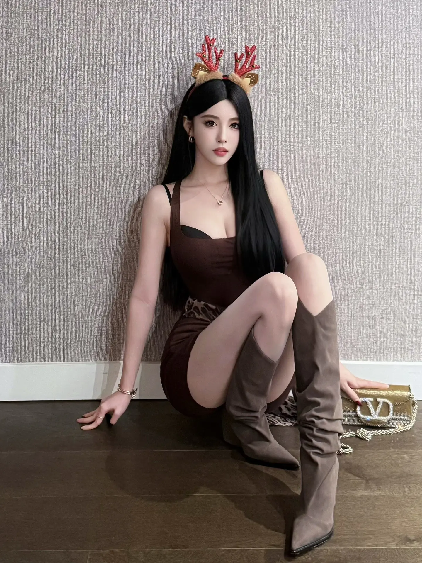 这位更是妈妈级别。反差