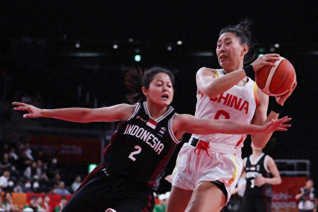 中国女篮69分狂胜后！还有3收获，张子宇状态回暖，1人轰双20