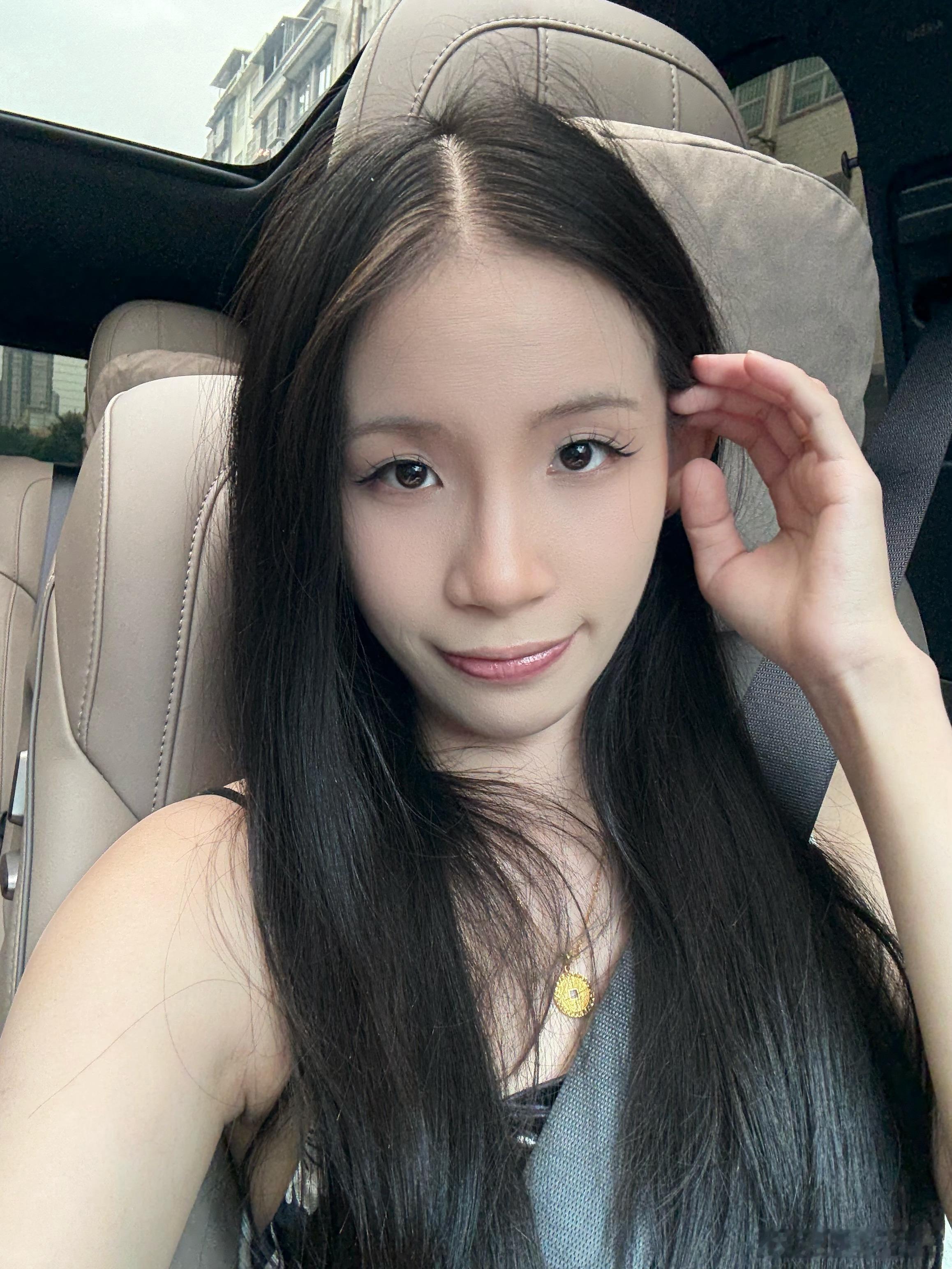 早上好呀！今天出门拍车车，猜一下这个是什么车