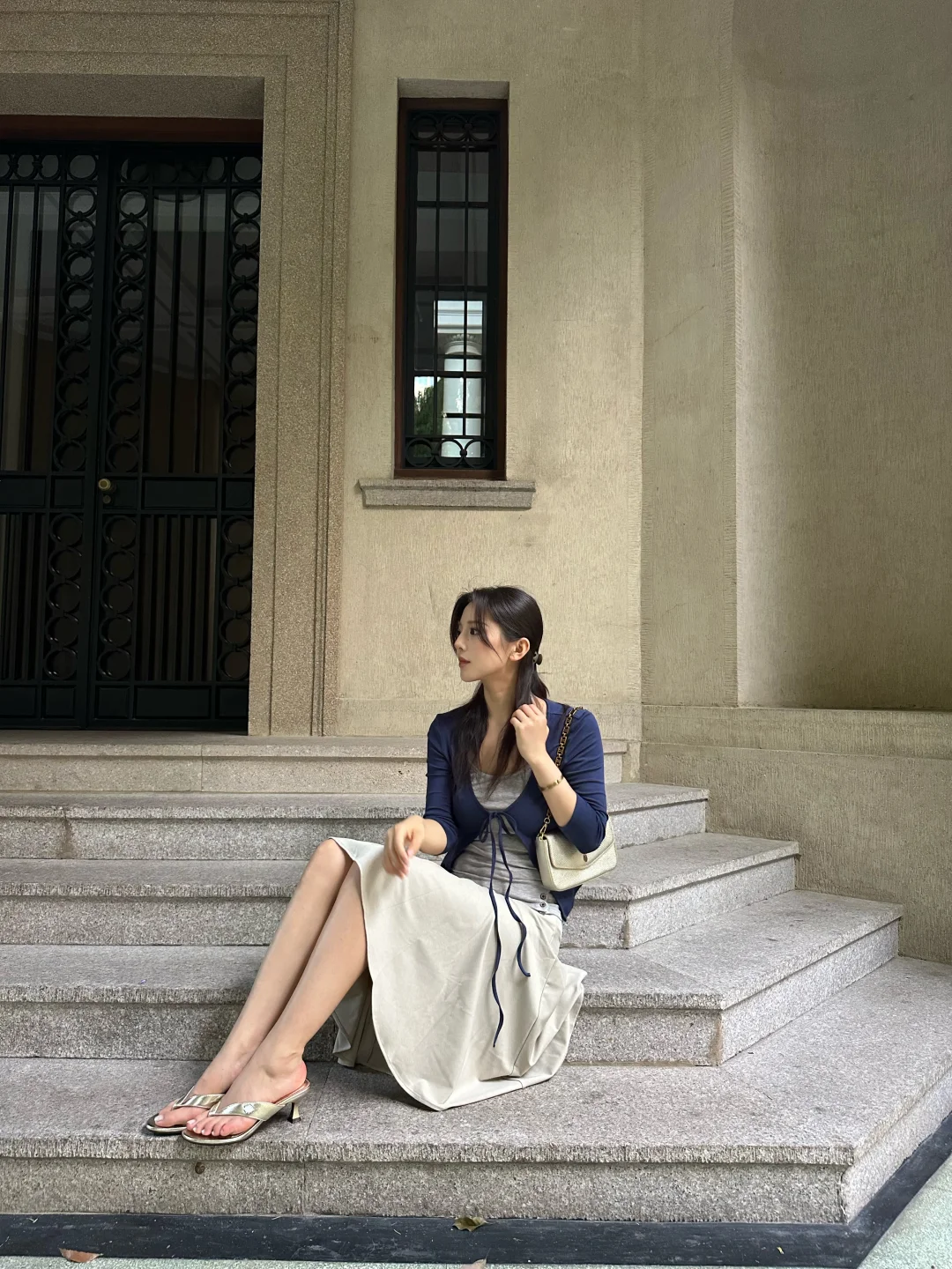 Soft blue casual look
