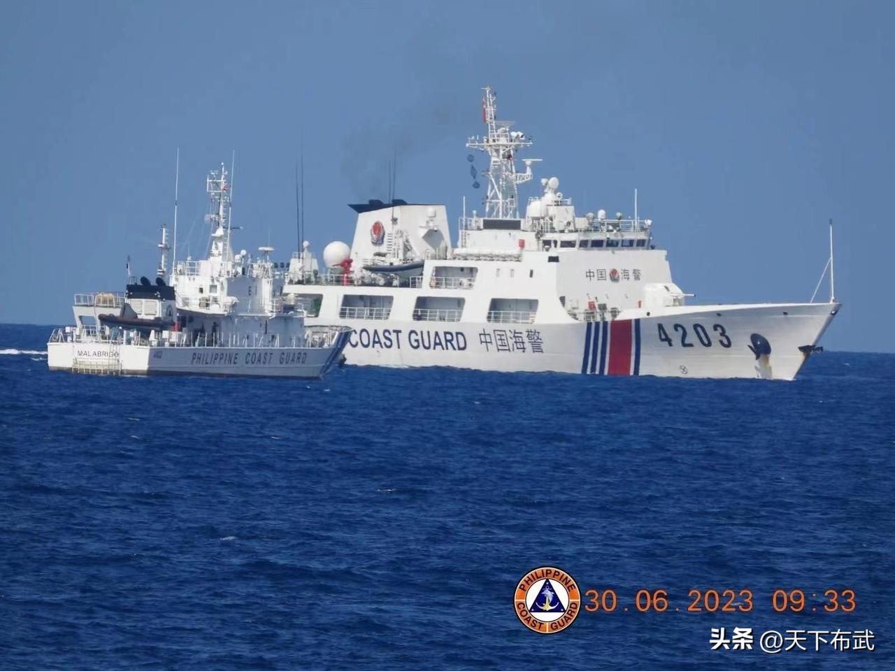 菲律宾海警的最新报道，6月30日，中国海警4203舰等在仁爱礁海域拦截驱离菲海警