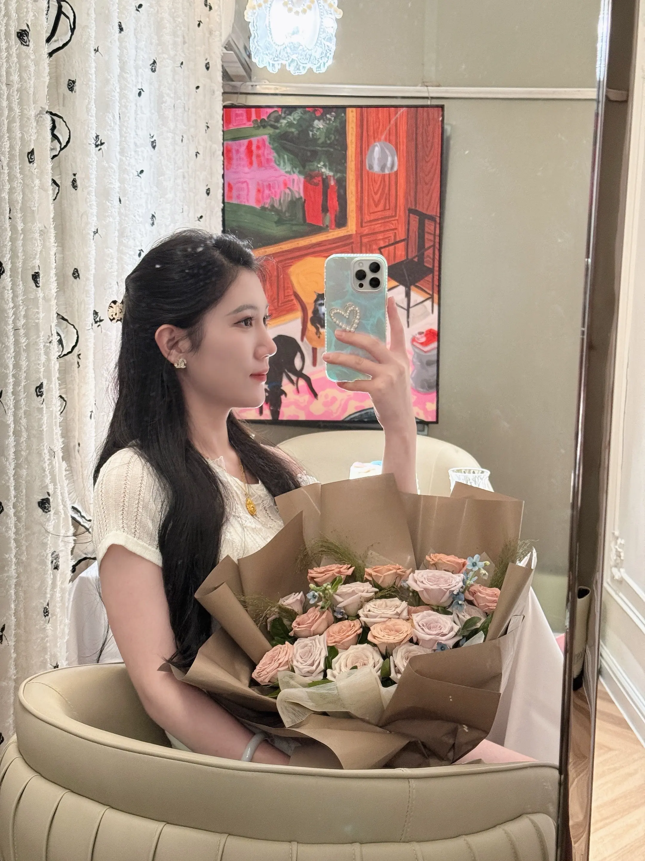 这世界从来不缺漂亮的女孩 也没有人会一直为你着迷所以你要独立 经济独立...