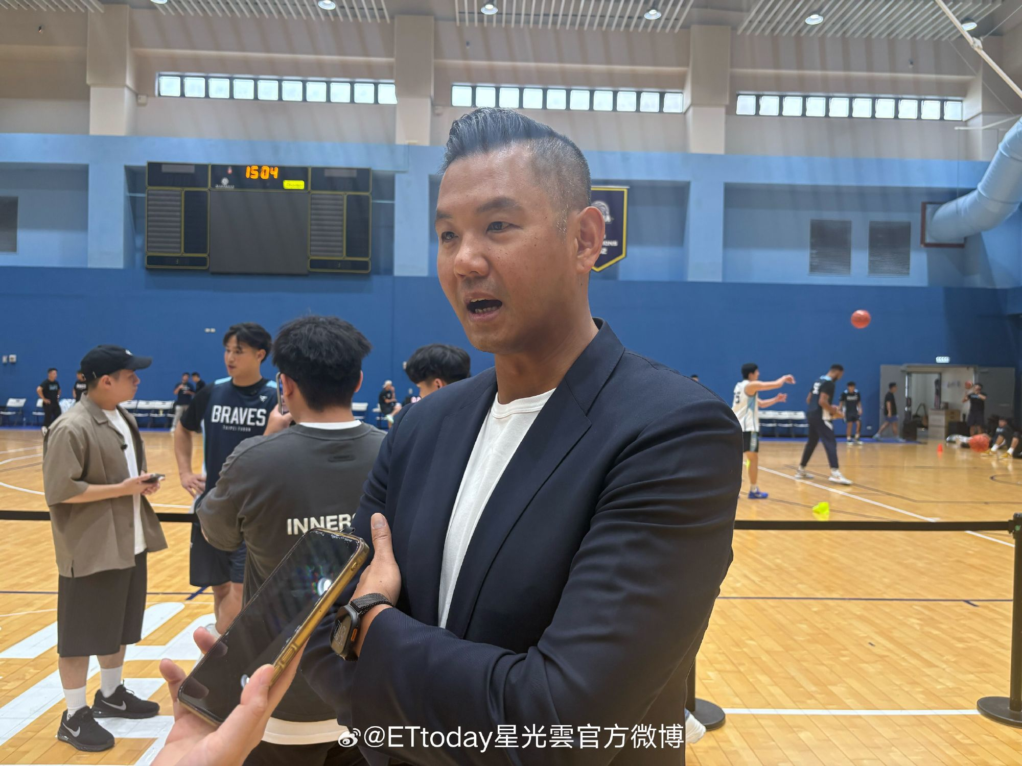 陈建州复工了 陈建州手术后复工：“手术完，整个人『更顺了』！生了这场病，让我什么