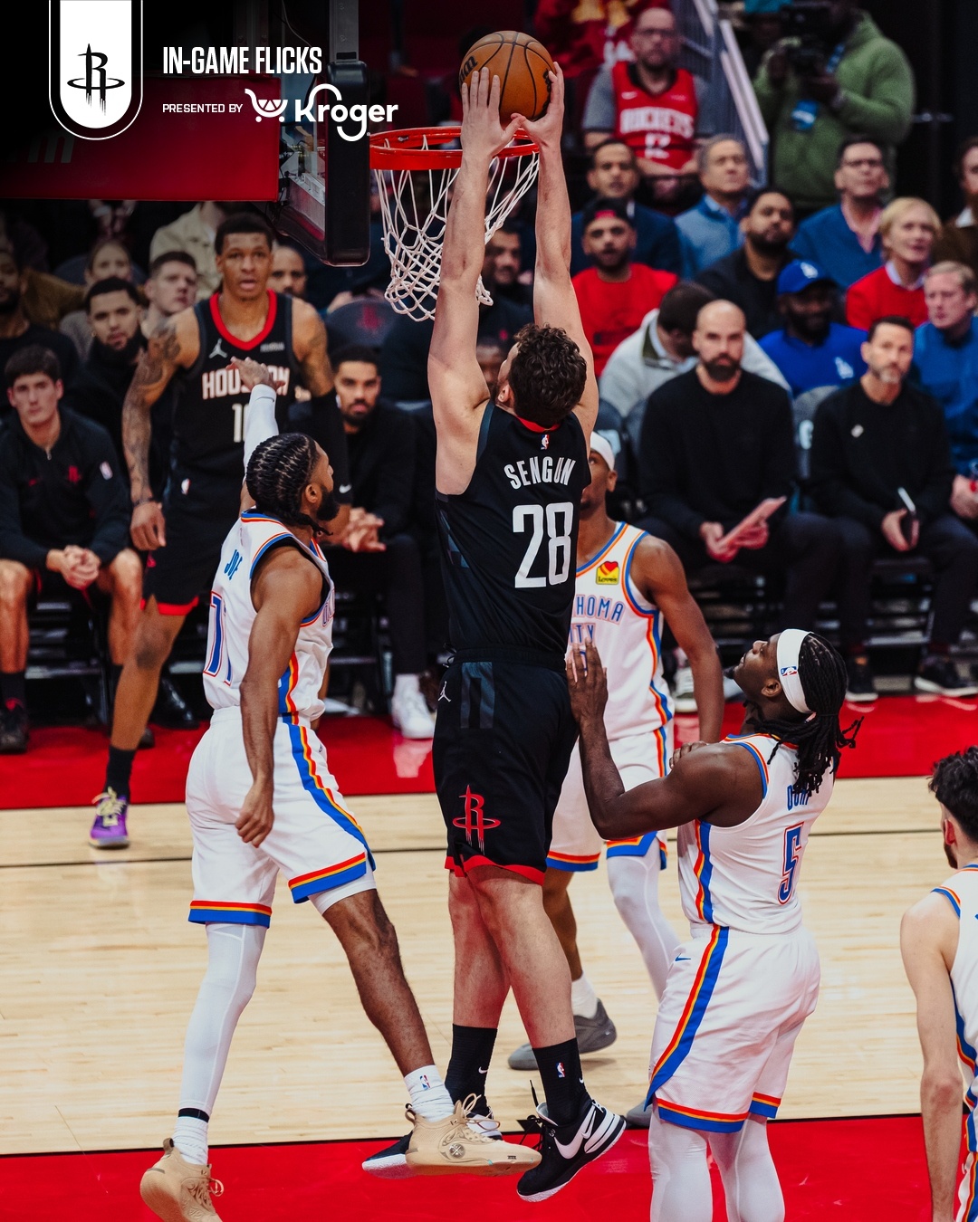 火箭怎么看都不像季后赛能和掘金雷霆扳手腕的样子掘金雷霆都敢第四节让头牌歇6分钟乌