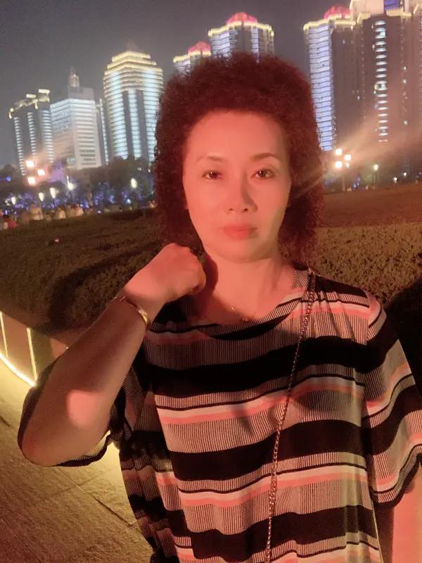 什么年龄段的女人最有女人味?45岁，看透世事的豁达，让她们有一种别样的韵味。这个