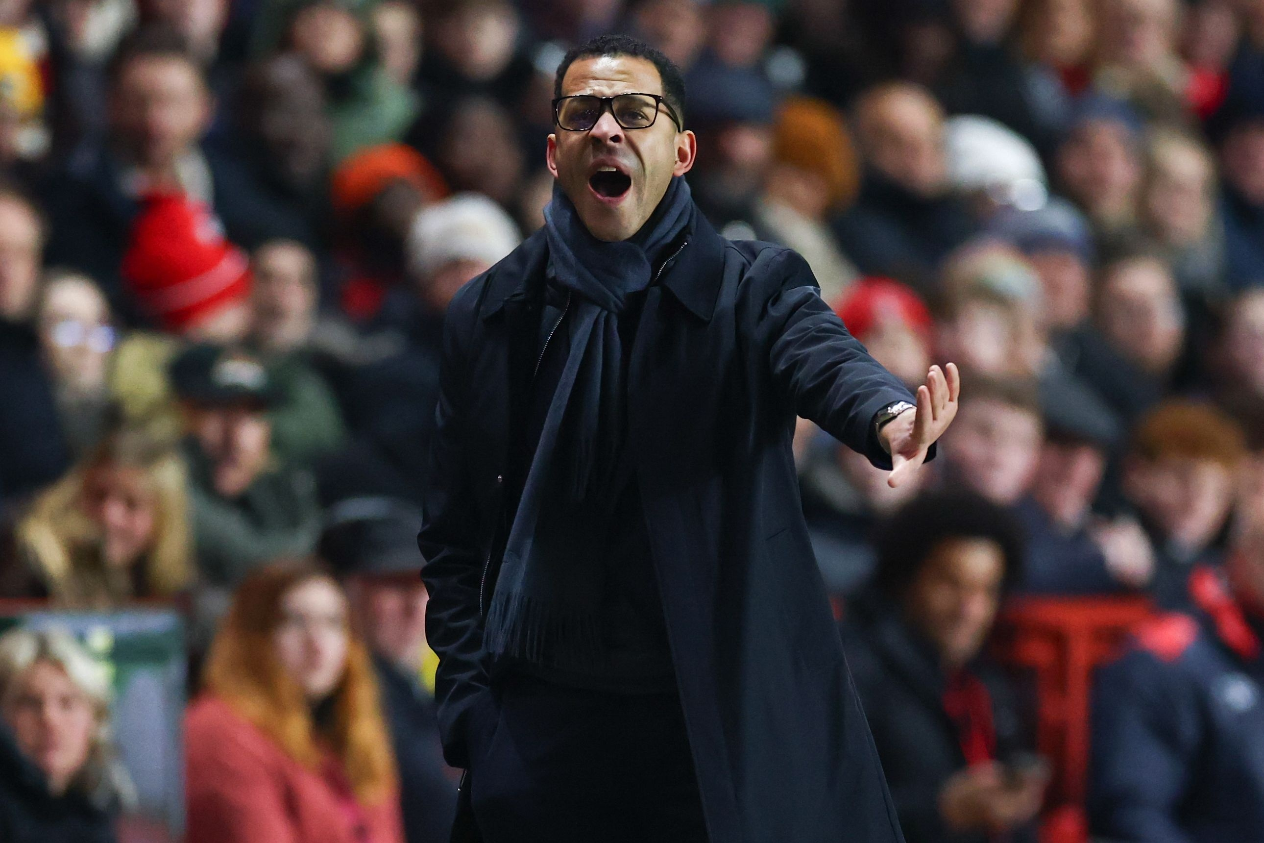 罗塞尼尔：球员的年龄并不等同于经验，欧冠资格对俱乐部至关重要3月14日讯 切尔西