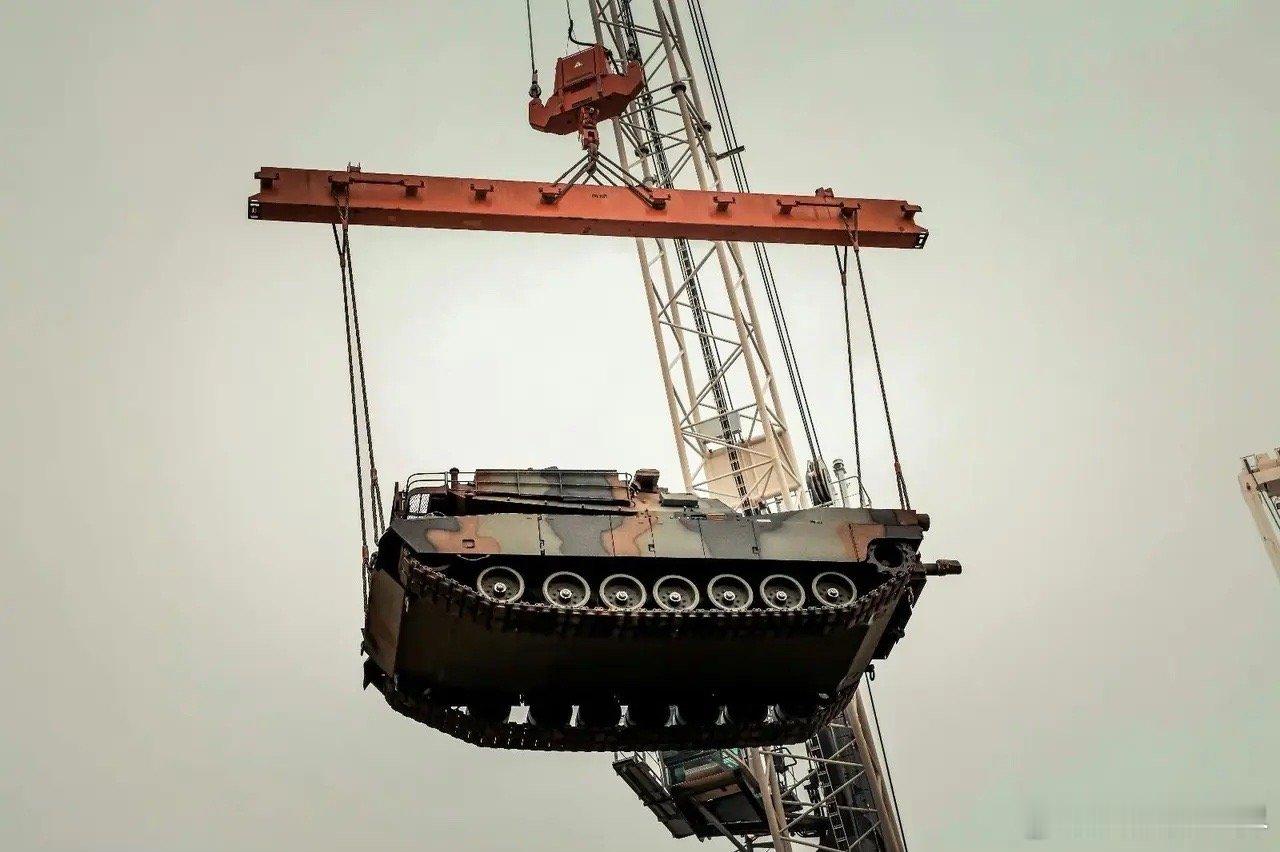 豹2坦克在乌克兰确实损失惨重，有消息说美国防长奥斯丁希望用豹2坦克换回援助给乌克