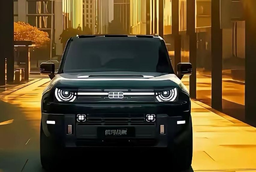 金色晨光铺洒的城市街巷里，吉利银河战舰以硬派的方盒造型强势登场。圆形大灯搭配贯穿