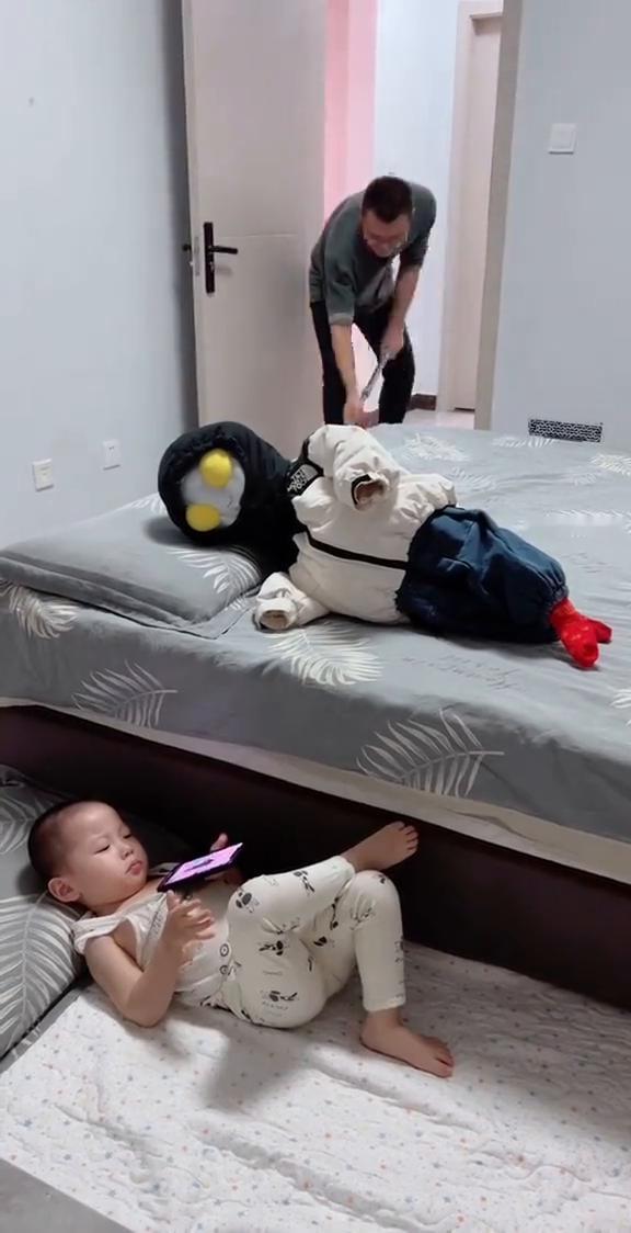 哎呦我的妈，哈哈哈哈。